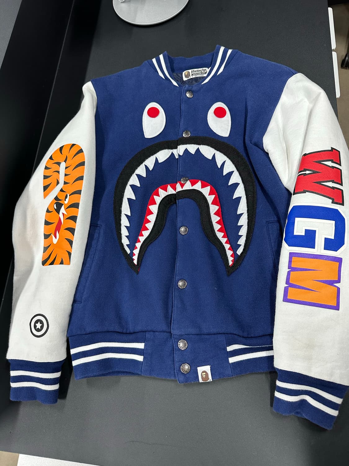 베이프 샤크 바시티 자켓 네이비 상품이미지4