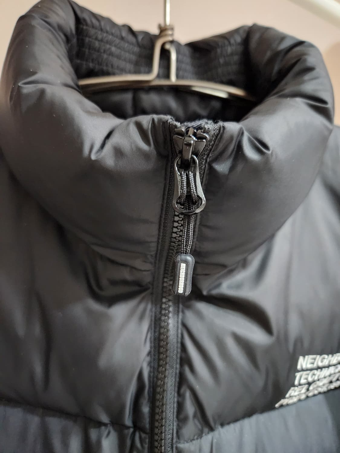 네이버후드 22aw 클래식 다운패딩
L 블랙 상품이미지4