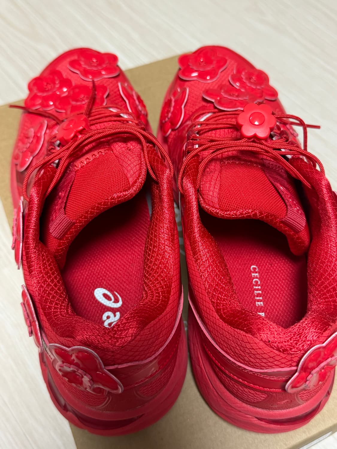 아식스 x 세실리에 반센 젤 터레인 레드 상품이미지3