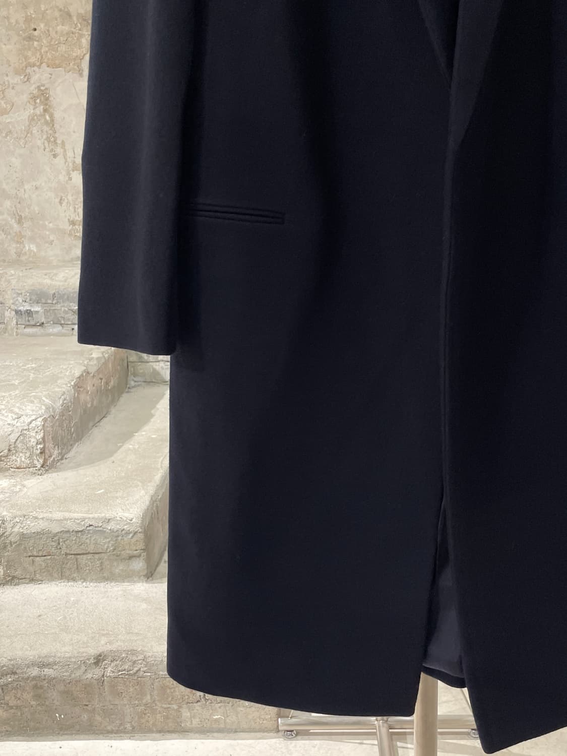 셀린느 다크 네이비 클래식 립스 포켓 논 버튼 울 코트 상품이미지4