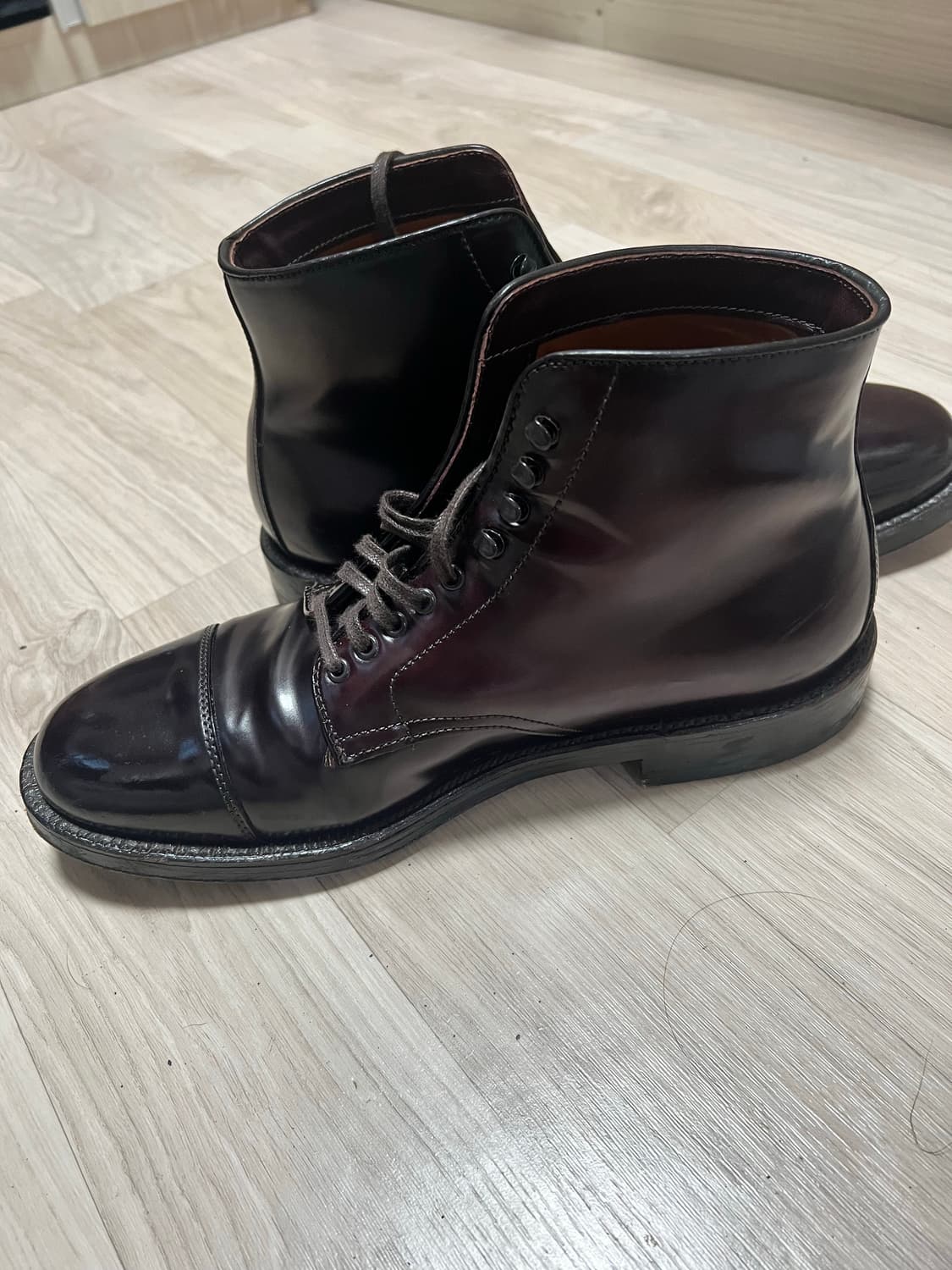 알든 코도반 캡토 부츠 버건디 컬러 8e 상품이미지3