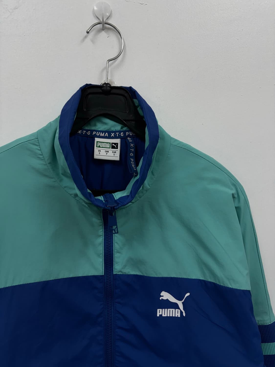 퓨마 백로고 바람막이 상품이미지3