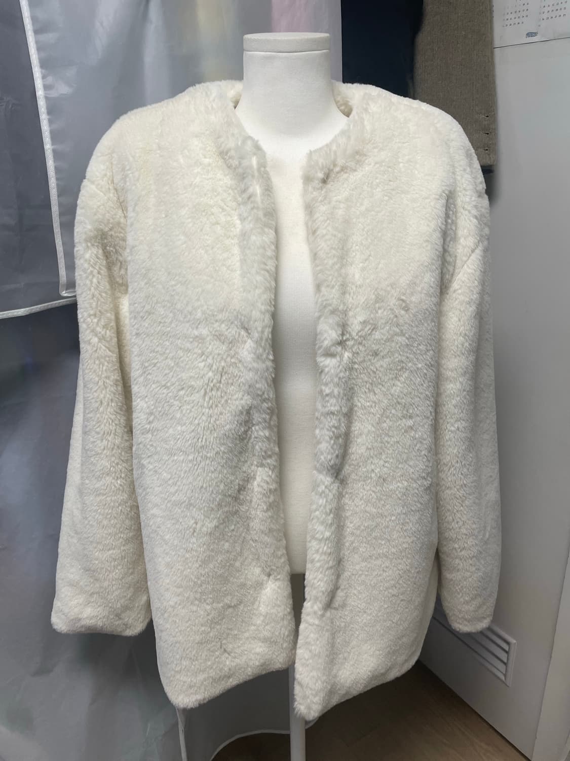 9nine 디자이너 브랜드 화이트 퍼자켓 아이보리 퍼자켓 하프코트 상품이미지1