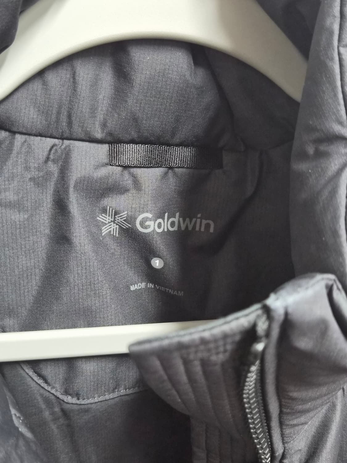 Goldwin 25FW 윈드스토퍼 퍼피자켓 딥차콜 상품이미지4