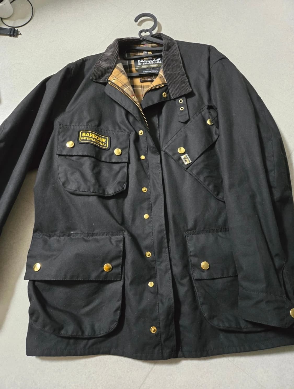 바버 인터내셔널 블랙 왁스 자켓 상품이미지1