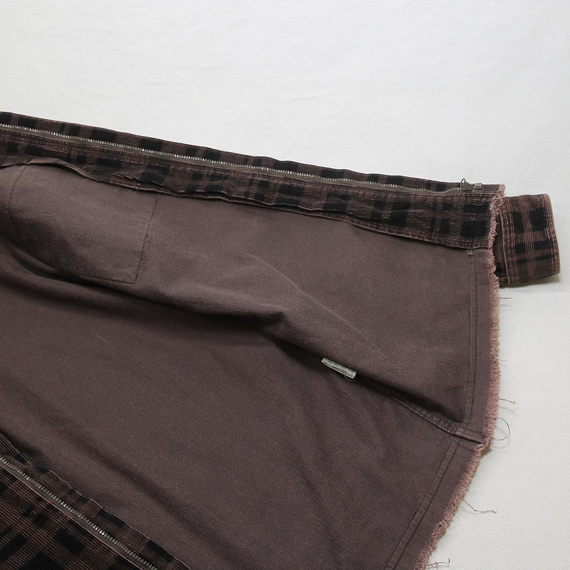 (착용컷) airwalk 체크 코듀로이 집업 자켓 (남성용 100) 상품이미지7