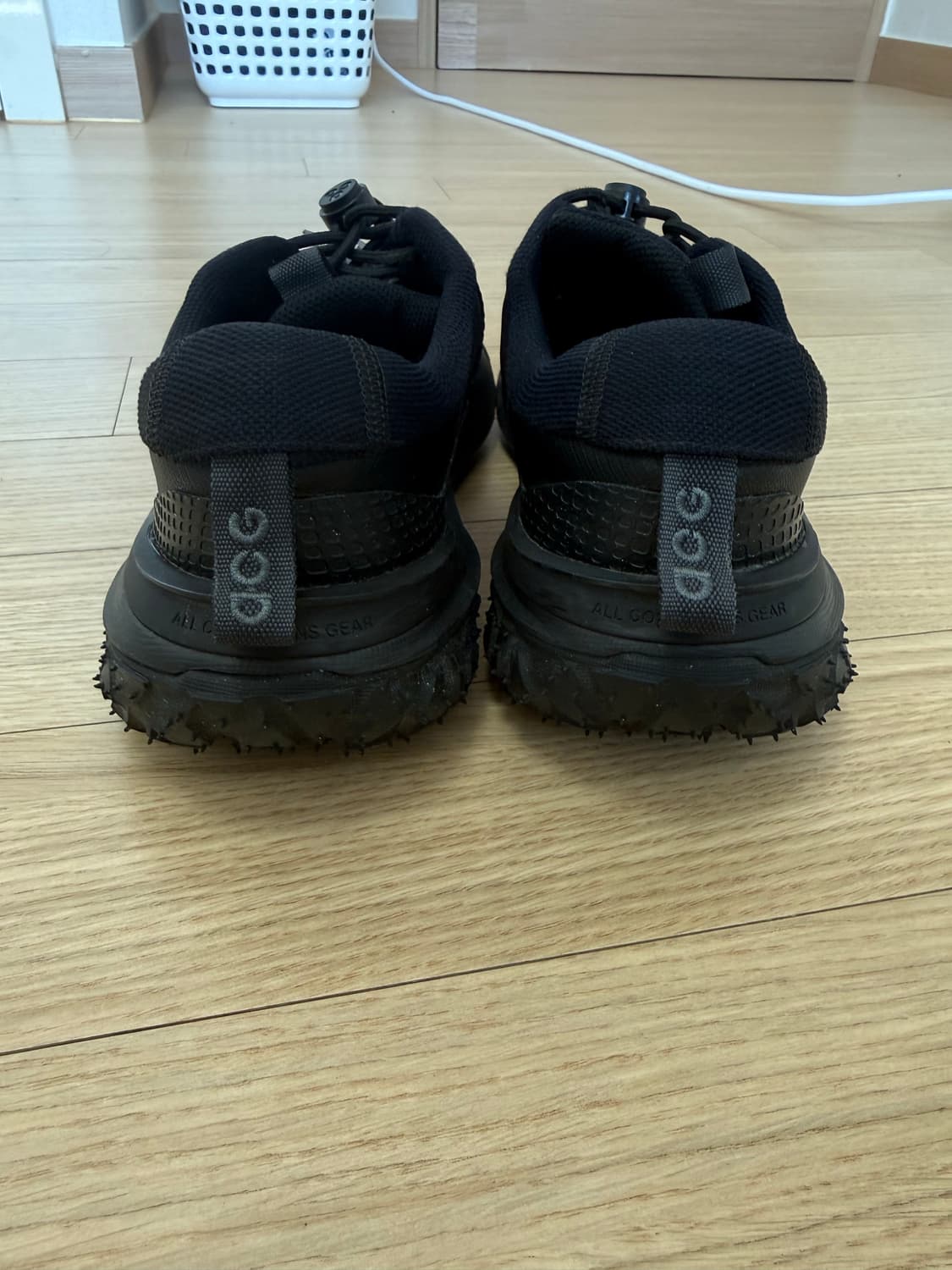 [팝니다] 나이키 ACG 마운틴 플라이 2 로우/275/블랙 상품이미지5