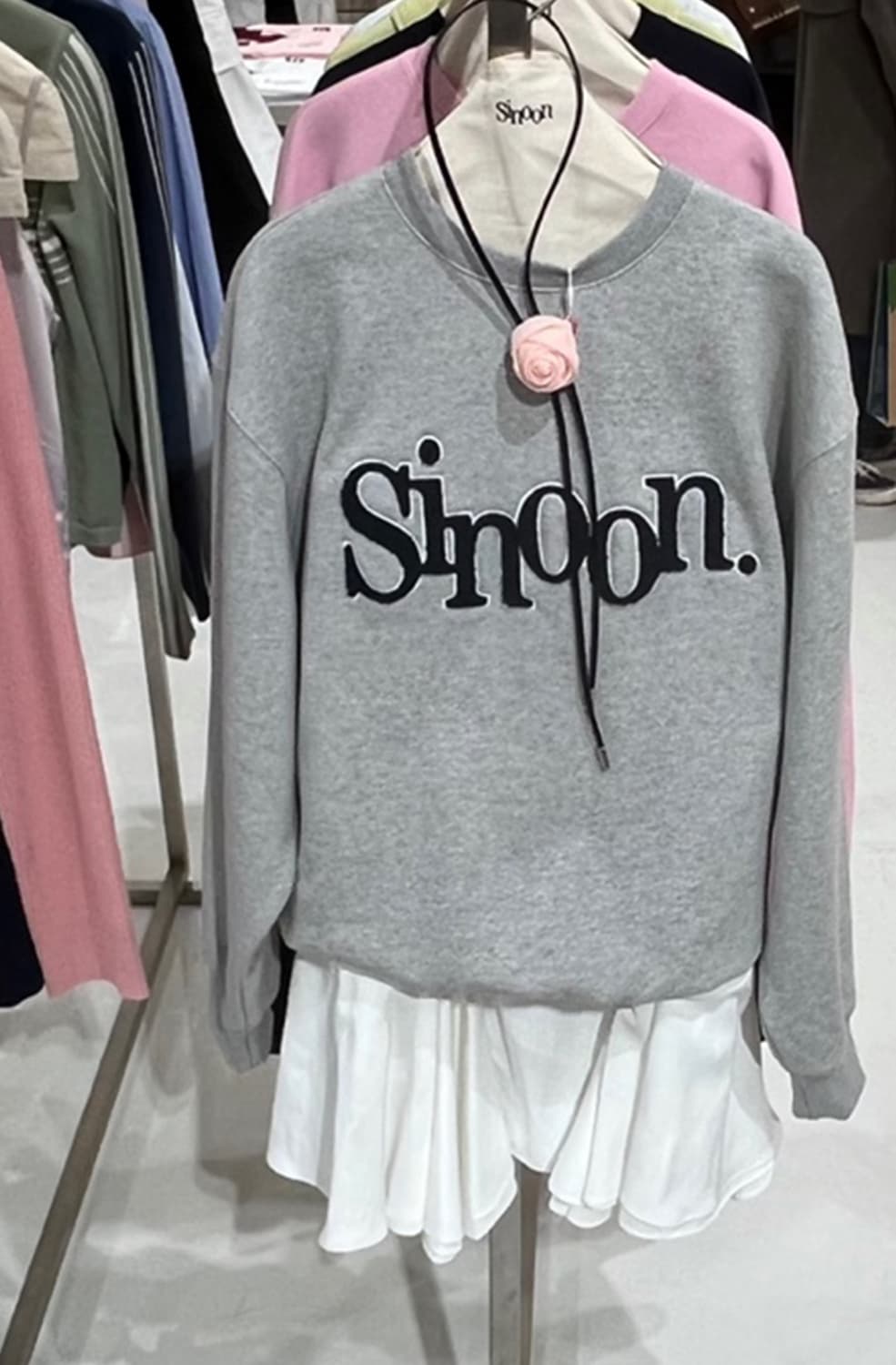 시눈 맨투맨 그레이 상품이미지2