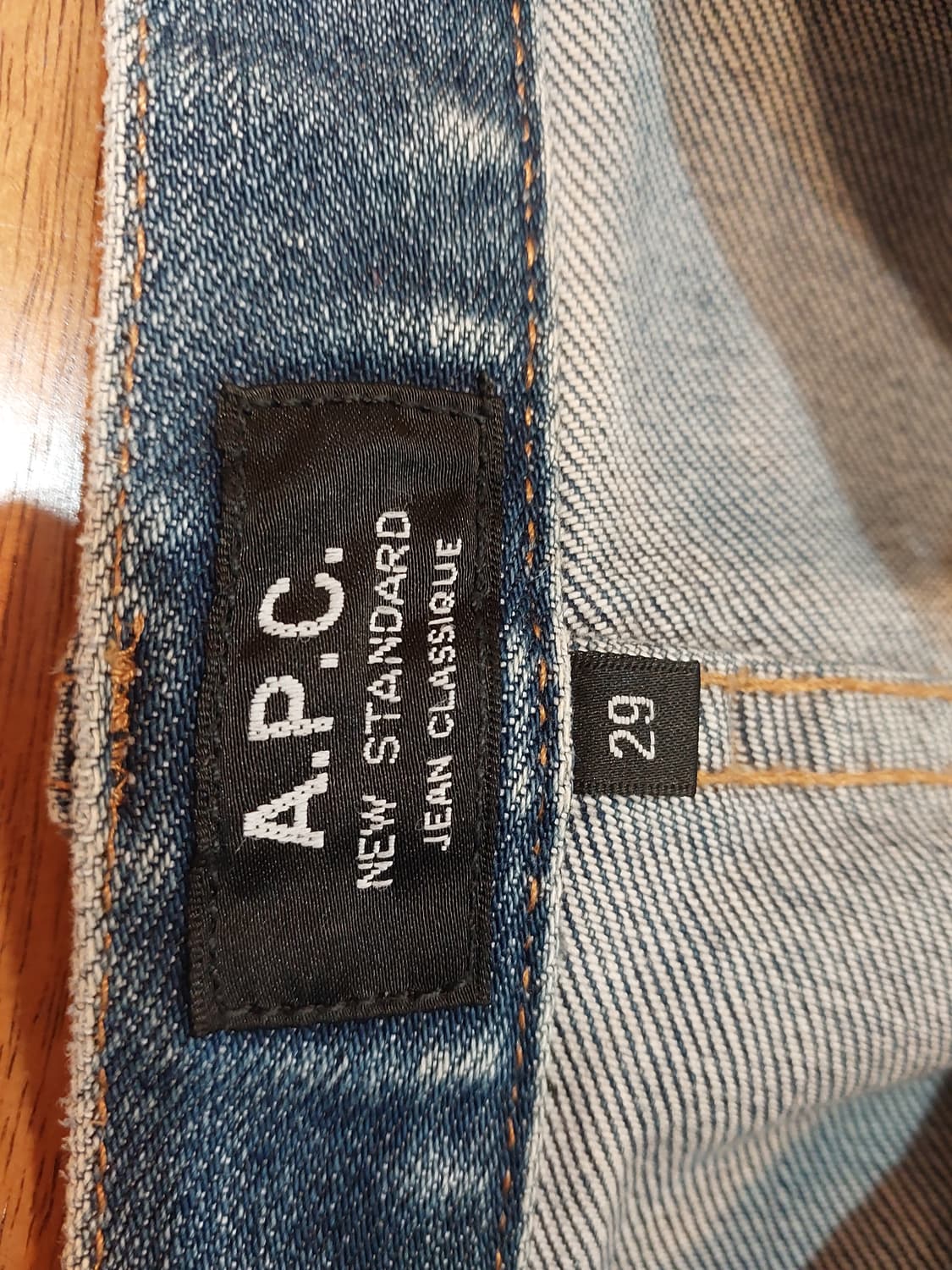 apc 아페쎄 뉴 스탠다드 연청 워싱 데님 29인치 상품이미지2