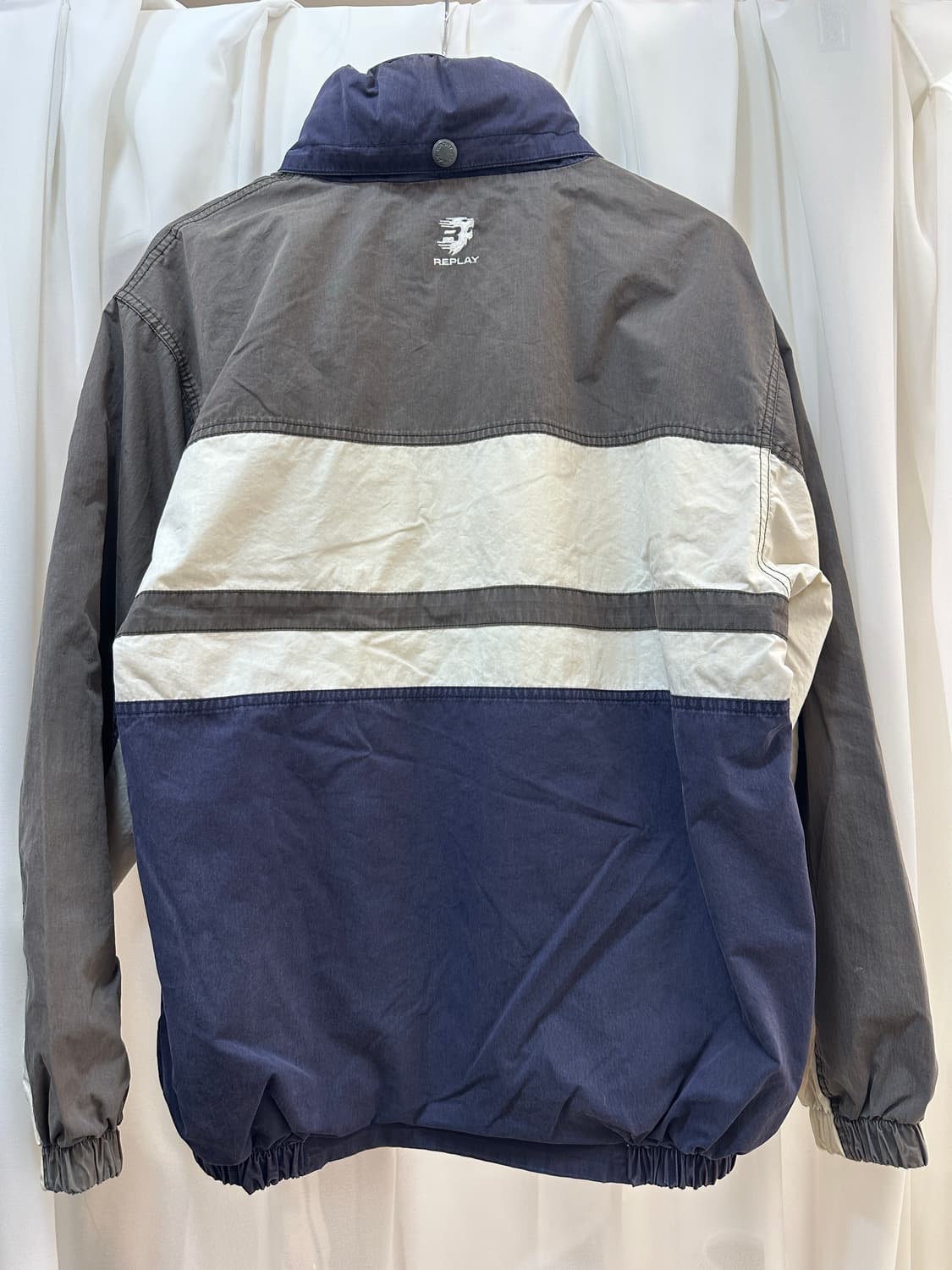 SPORT REPLAY의 리버시블 배색 바람막이 올드스쿨 점퍼 상품이미지4