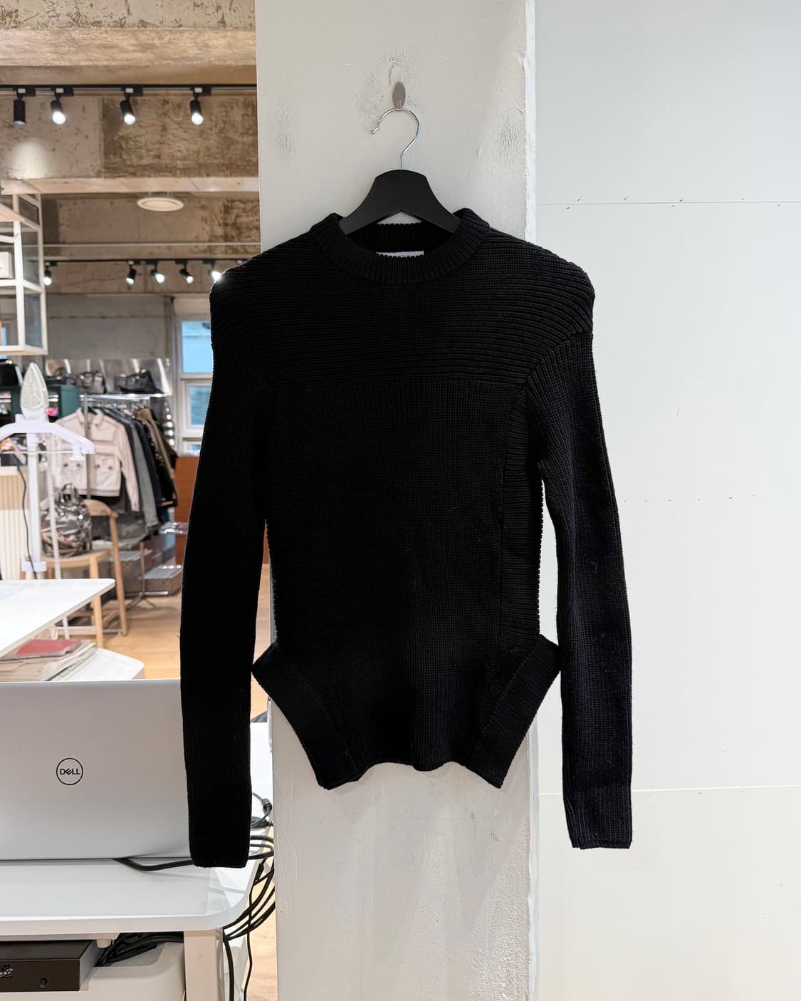 rdm 블랙 라운드 울 니트  상품이미지2