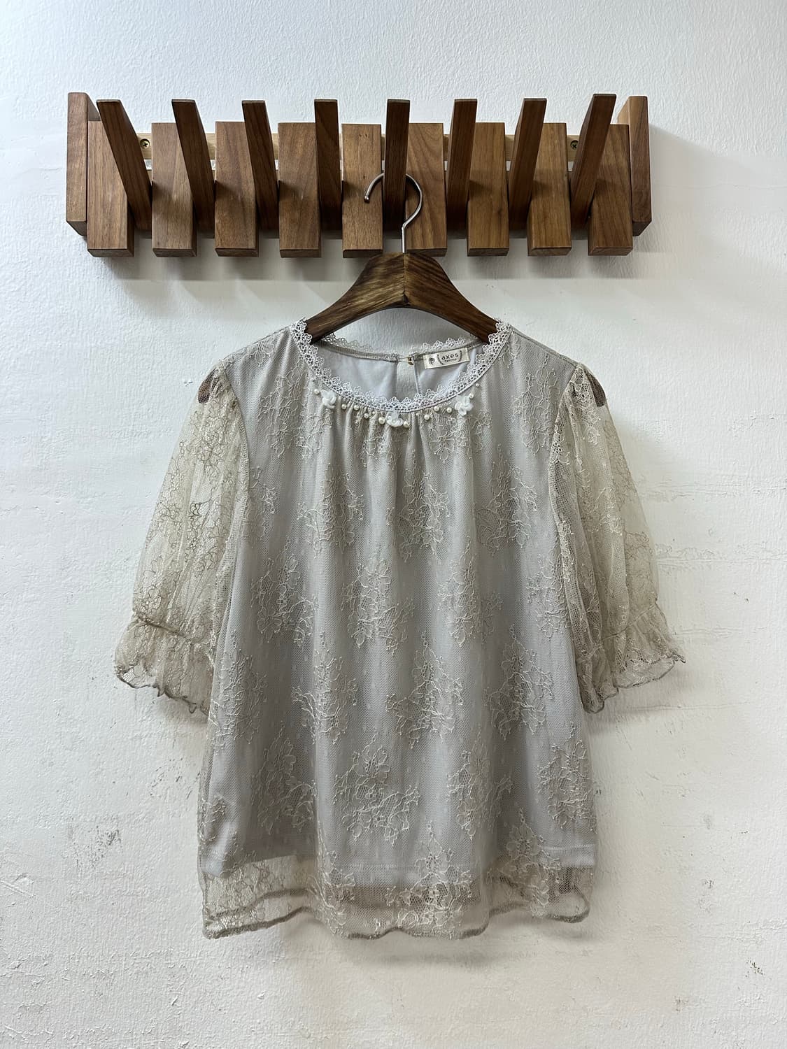 일본빈티지 Axes Femme 엑시즈팜 플라워 자수 레이스 진주 블라우스 상품이미지1