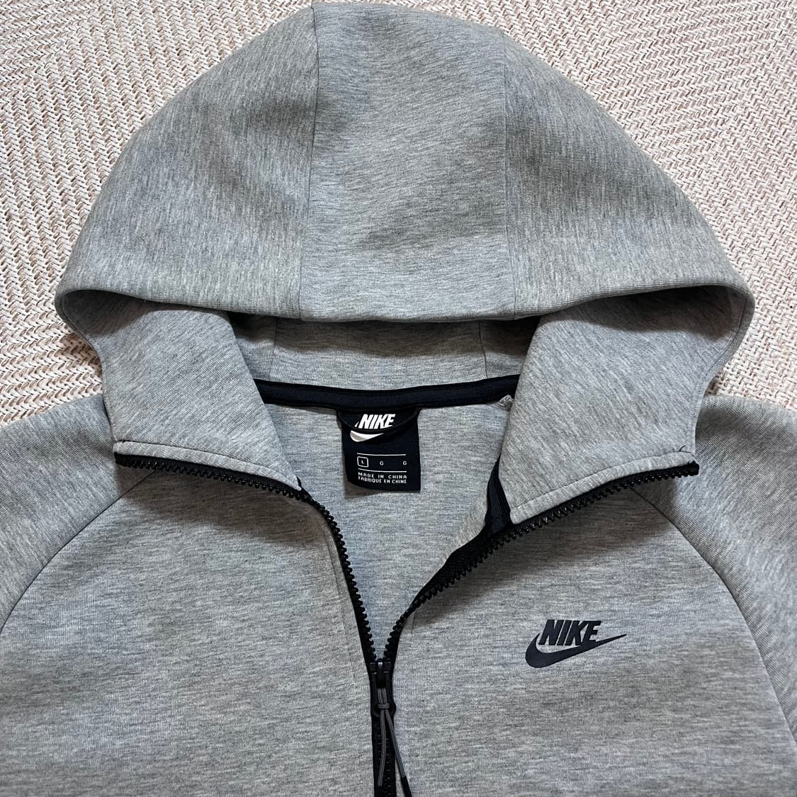 [정품] 나이키 그레이 테크팩 투웨이 후집 [ L ] 상품이미지4