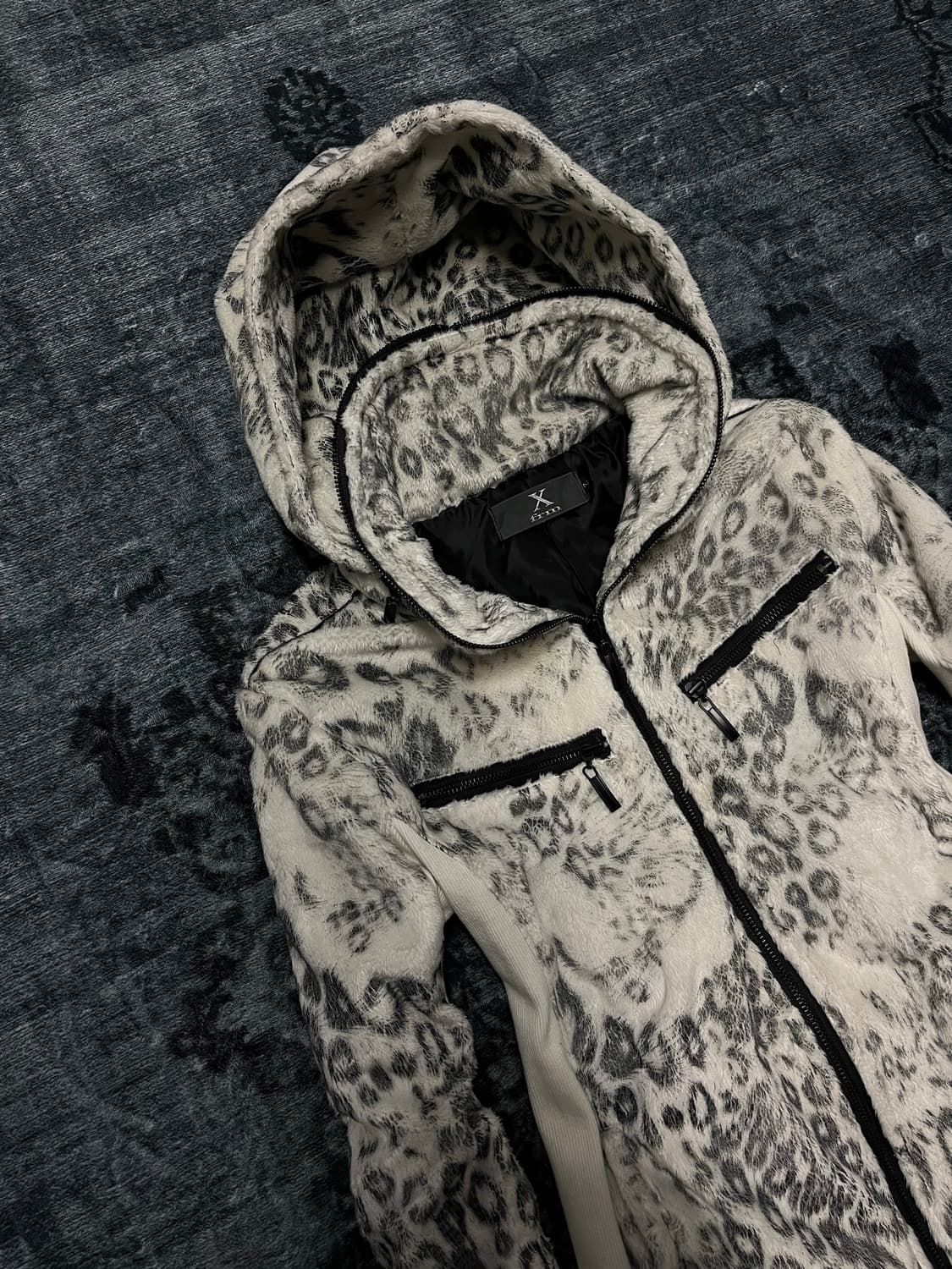 Xfrm 00s snow leopard fur jacket 상품이미지2