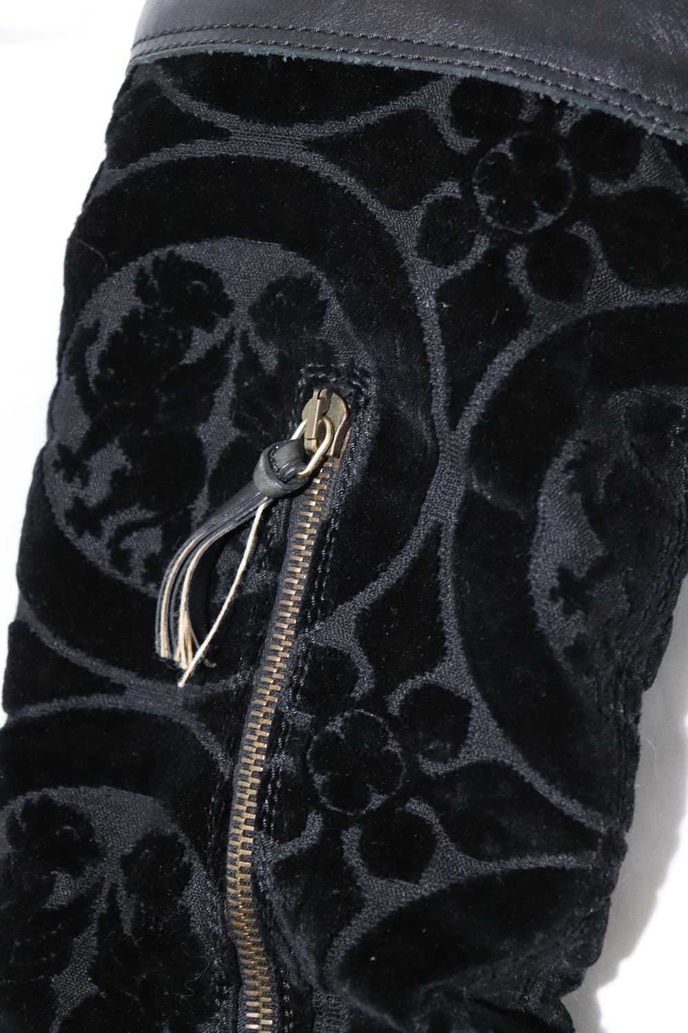 (W)[37] 미우미우 바로크 데보레 벨벳 레더 부츠 상품이미지4