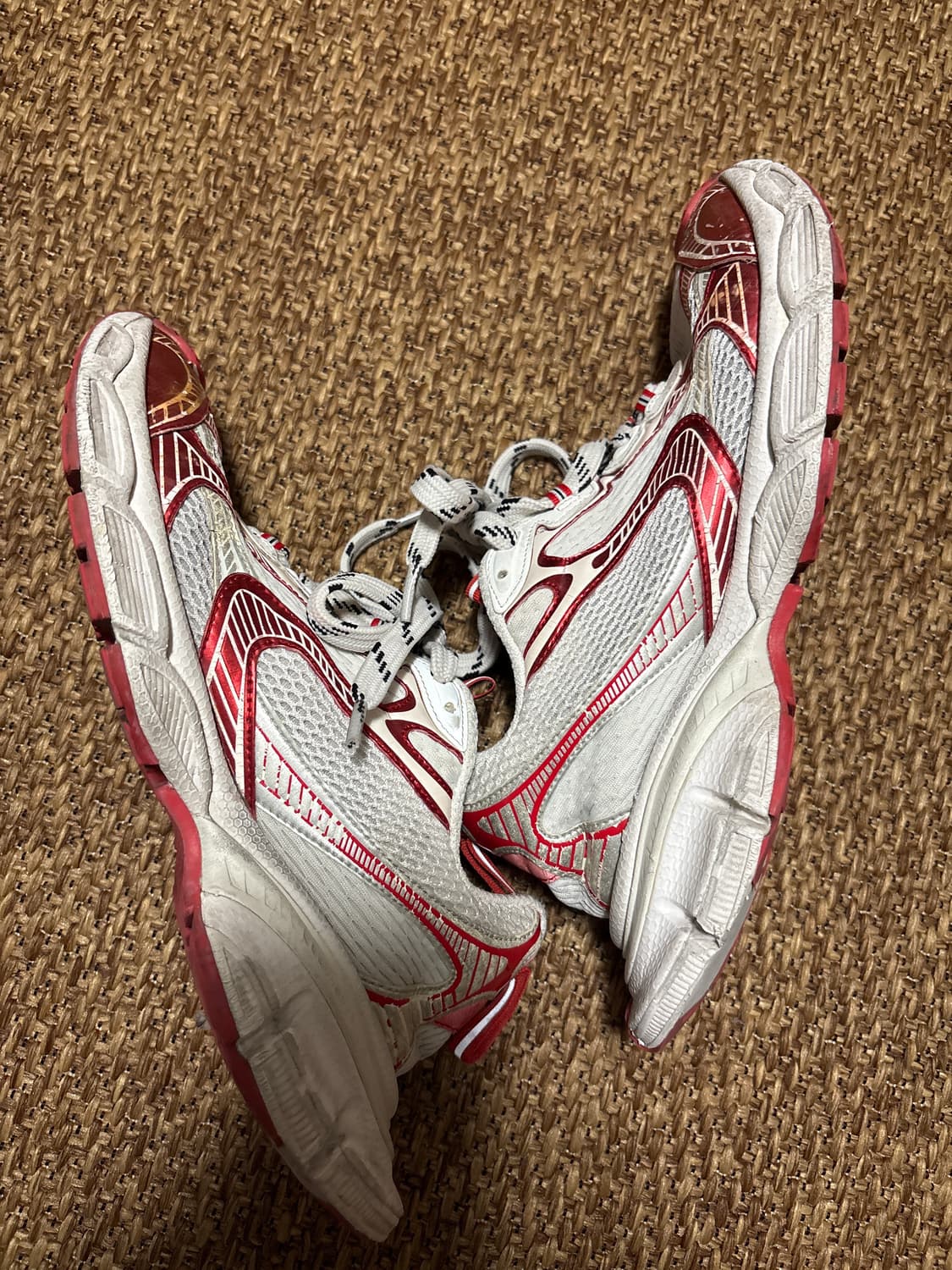 발렌시아가 3XL 러너 스니커즈 화이트/레드 41 상품이미지2