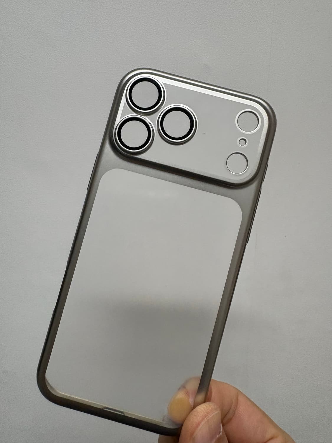 아이폰 17프로맥스 케이스 판매합니다 상품이미지1