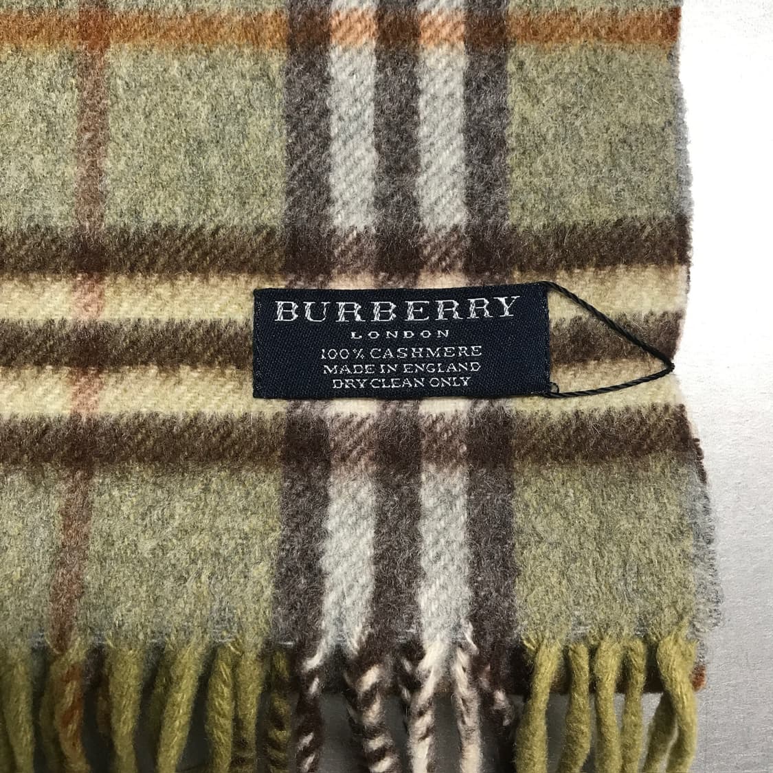 버버리 정품 캐시미어 머플러 그린 상품이미지4