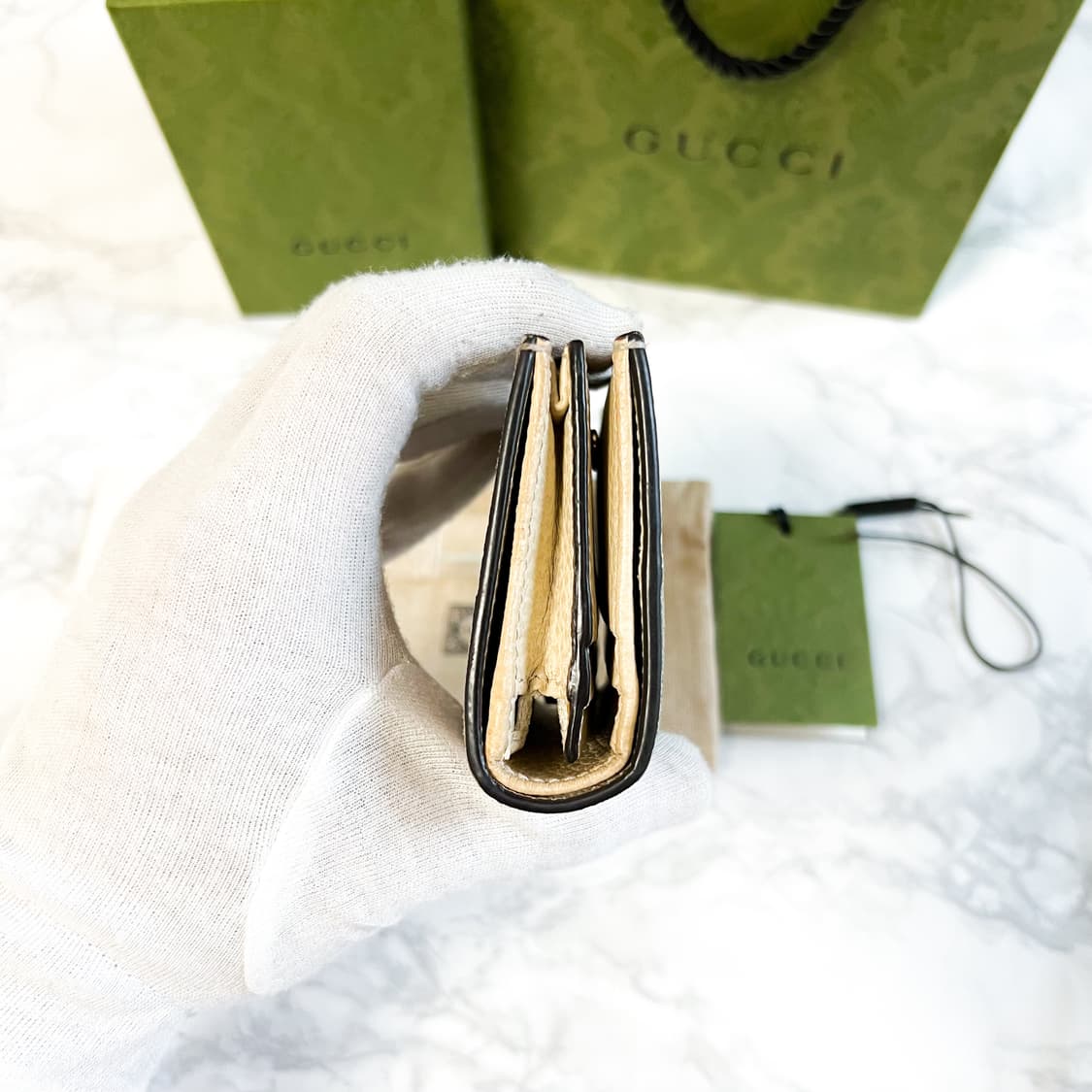 구찌 마몬트 수프림 카드지갑 화이트 상품이미지7