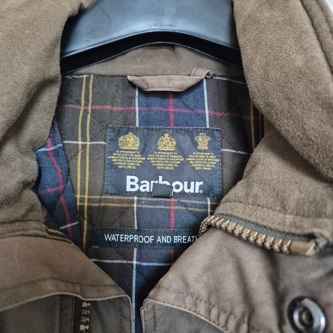 바버 Barbour 에이징 후드 왁스자켓 (탈부착 가능, 왁스끼X) 상품이미지3