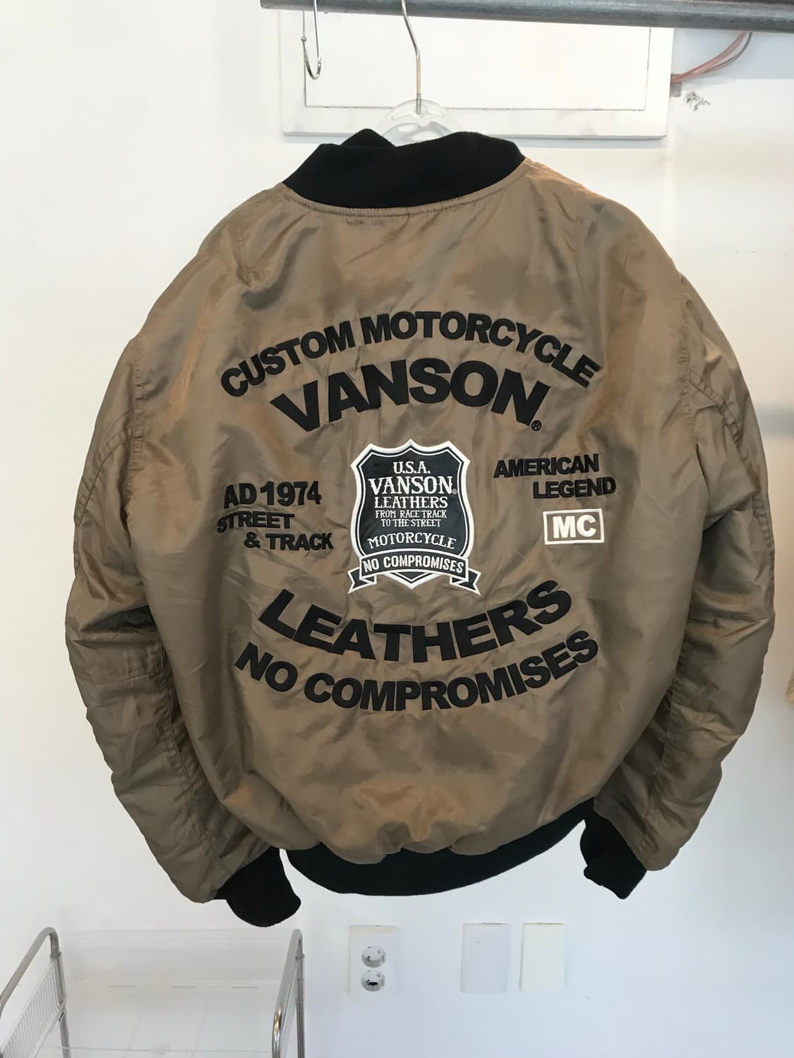 Vanson Patch Nylon Bomber Jacket 상품이미지4