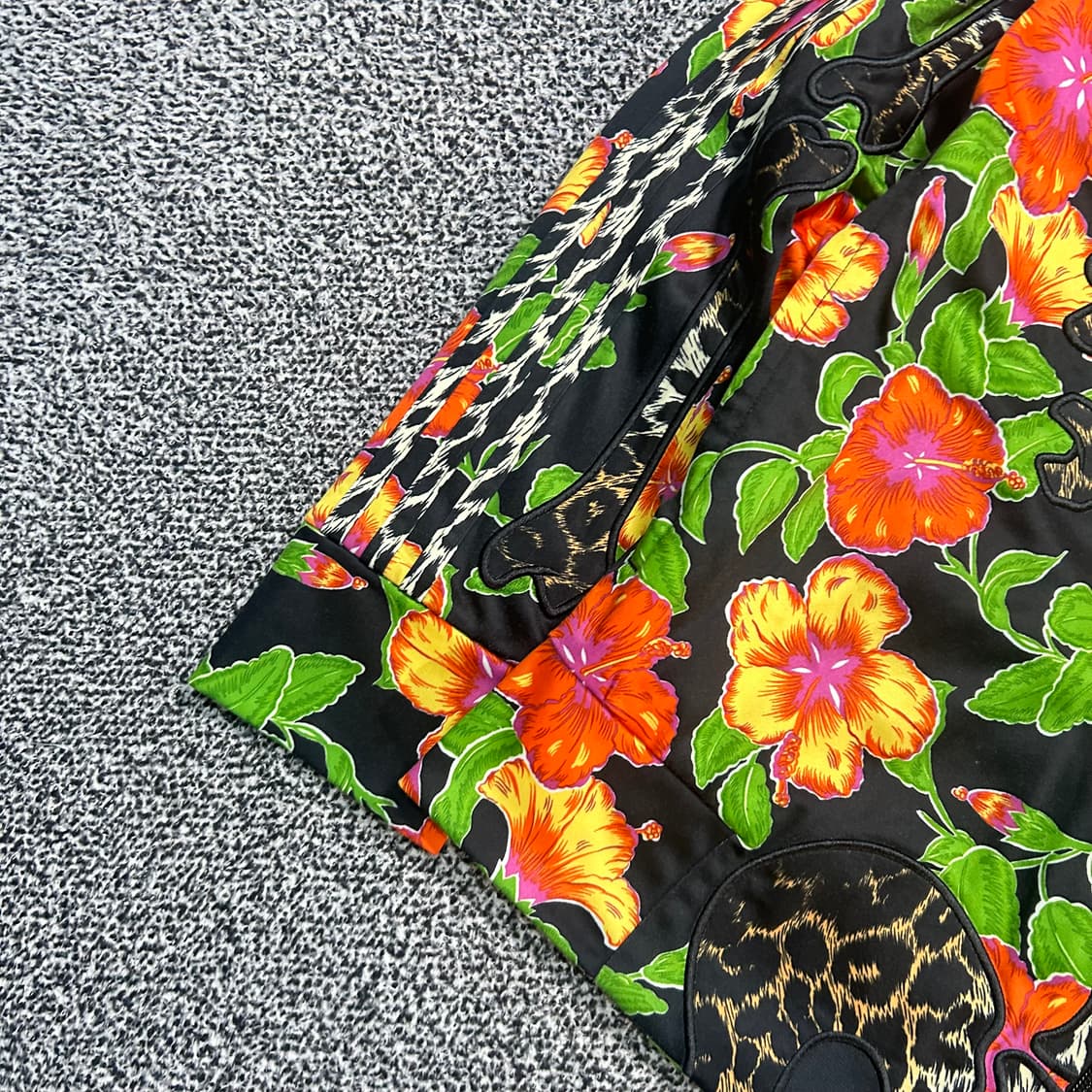 제레미 스콧 X 아디다스 플라워 본 트랙탑 져지 상품이미지3