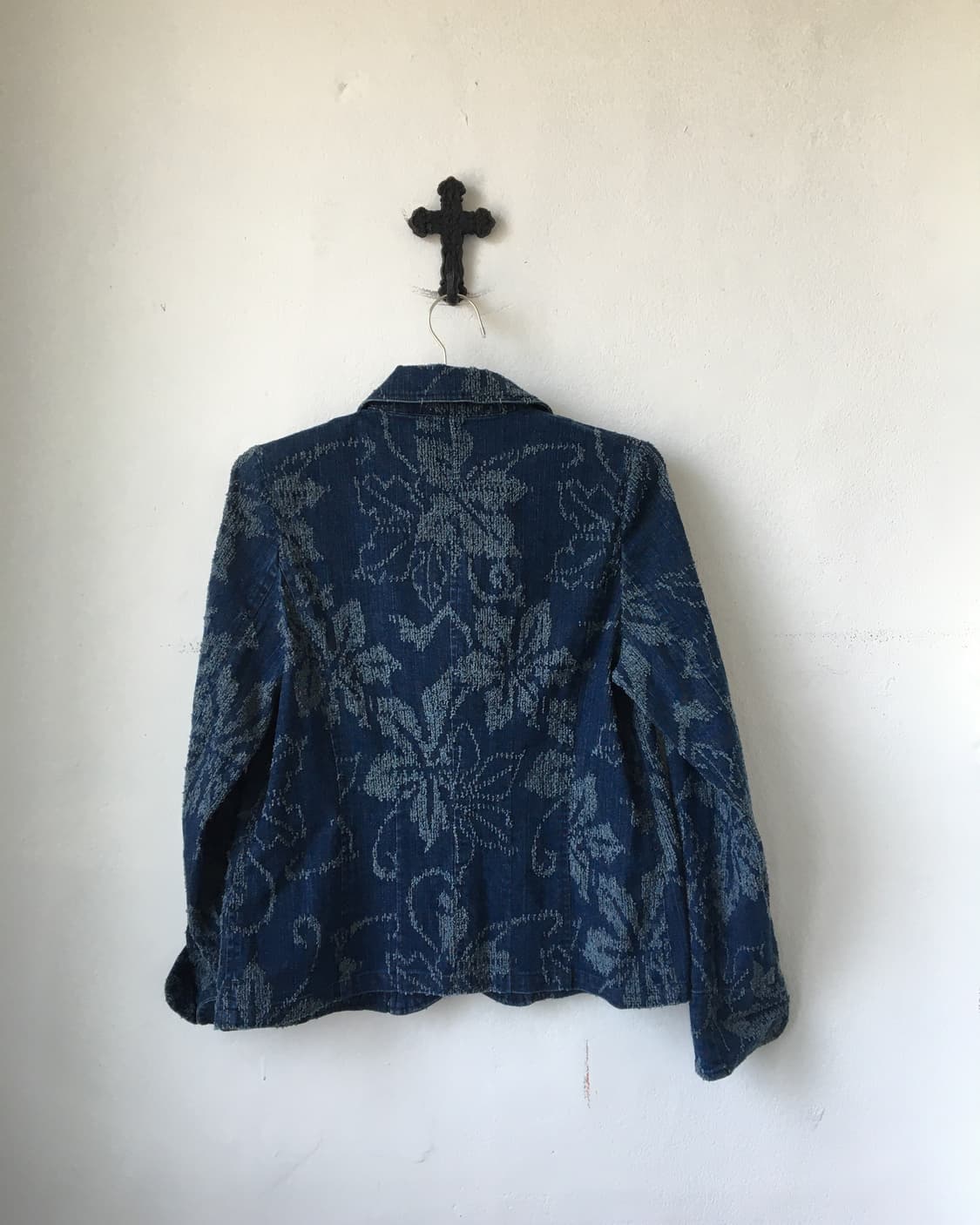 Leaf pattern point denim jacket 상품이미지3