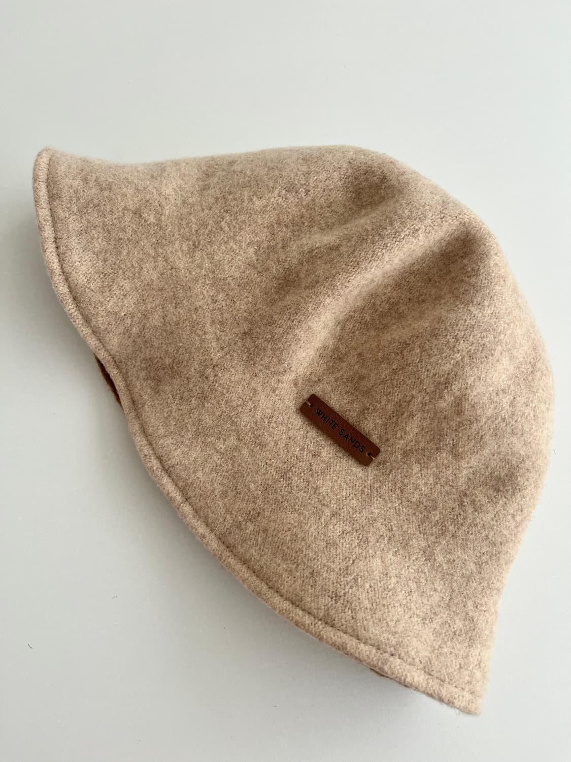 화이트샌즈 울 리버시블 버킷햇 베이지 상품이미지1