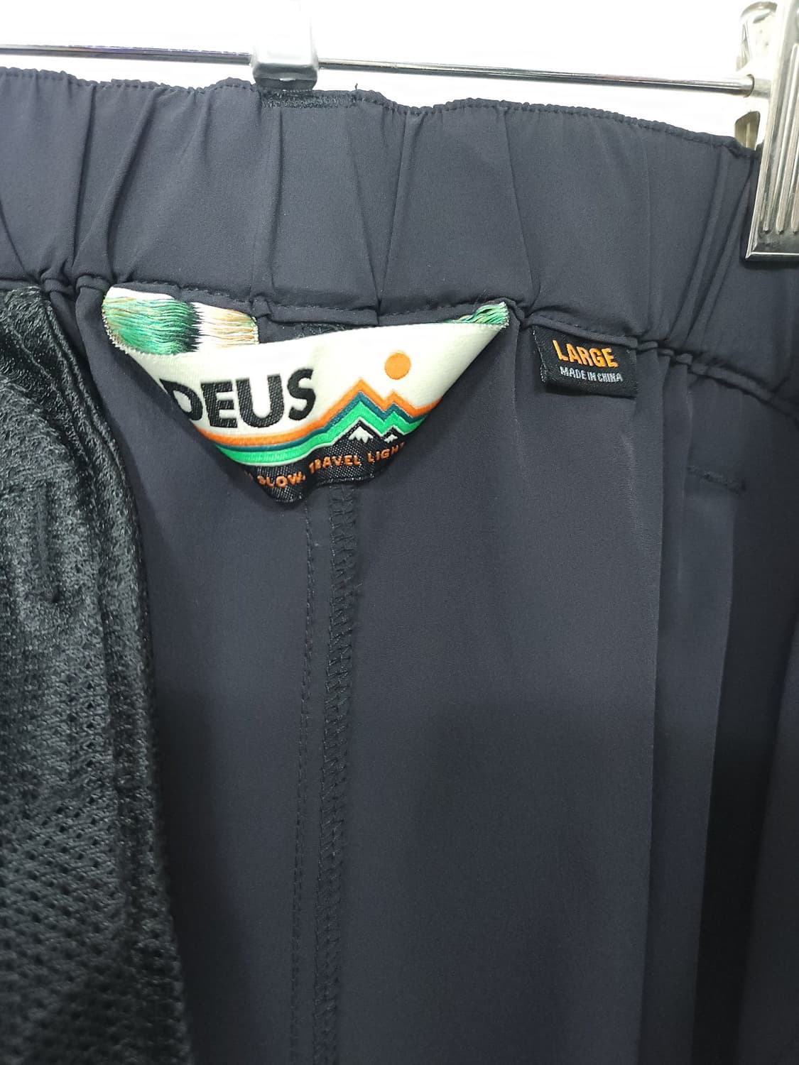 DEUS 데우스 블랙 카고 쇼츠 기능성밴딩 반바지 36인치 상품이미지7