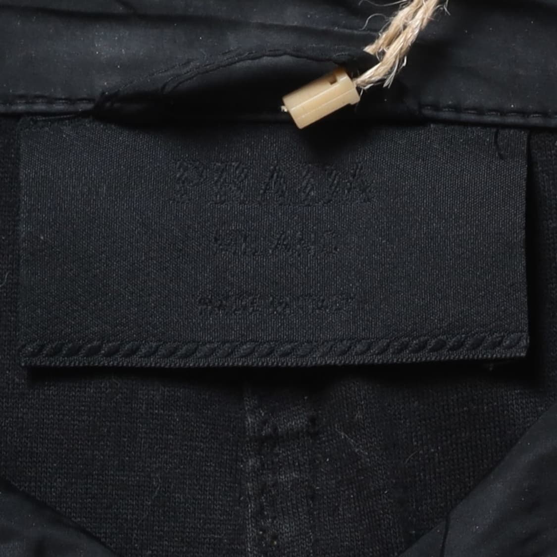 프라다 Prada Nylon Button Up Jacket 

 상품이미지7