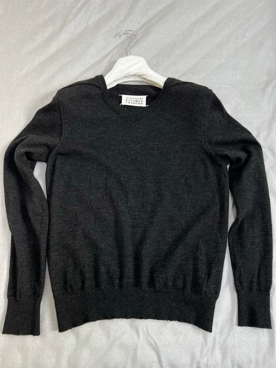 마틴 마르지엘라 브이넥 니트 상품이미지2