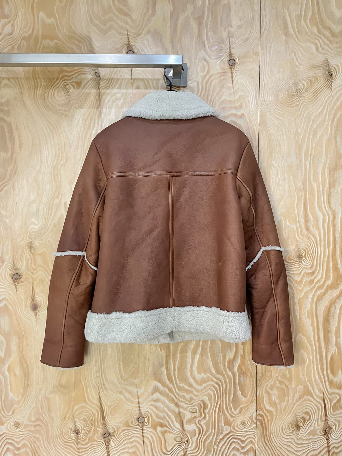 산드로 17f/w 시어링 레더 무스탕 상품이미지4