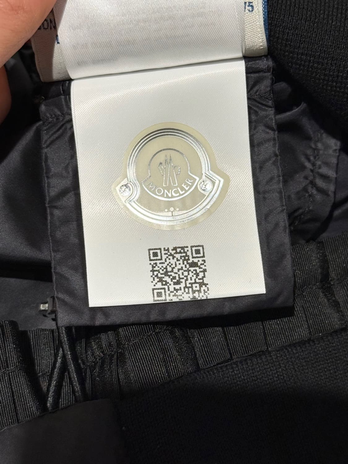 몽클레어 블랙 구스 다운 니트 베스트 상품이미지9