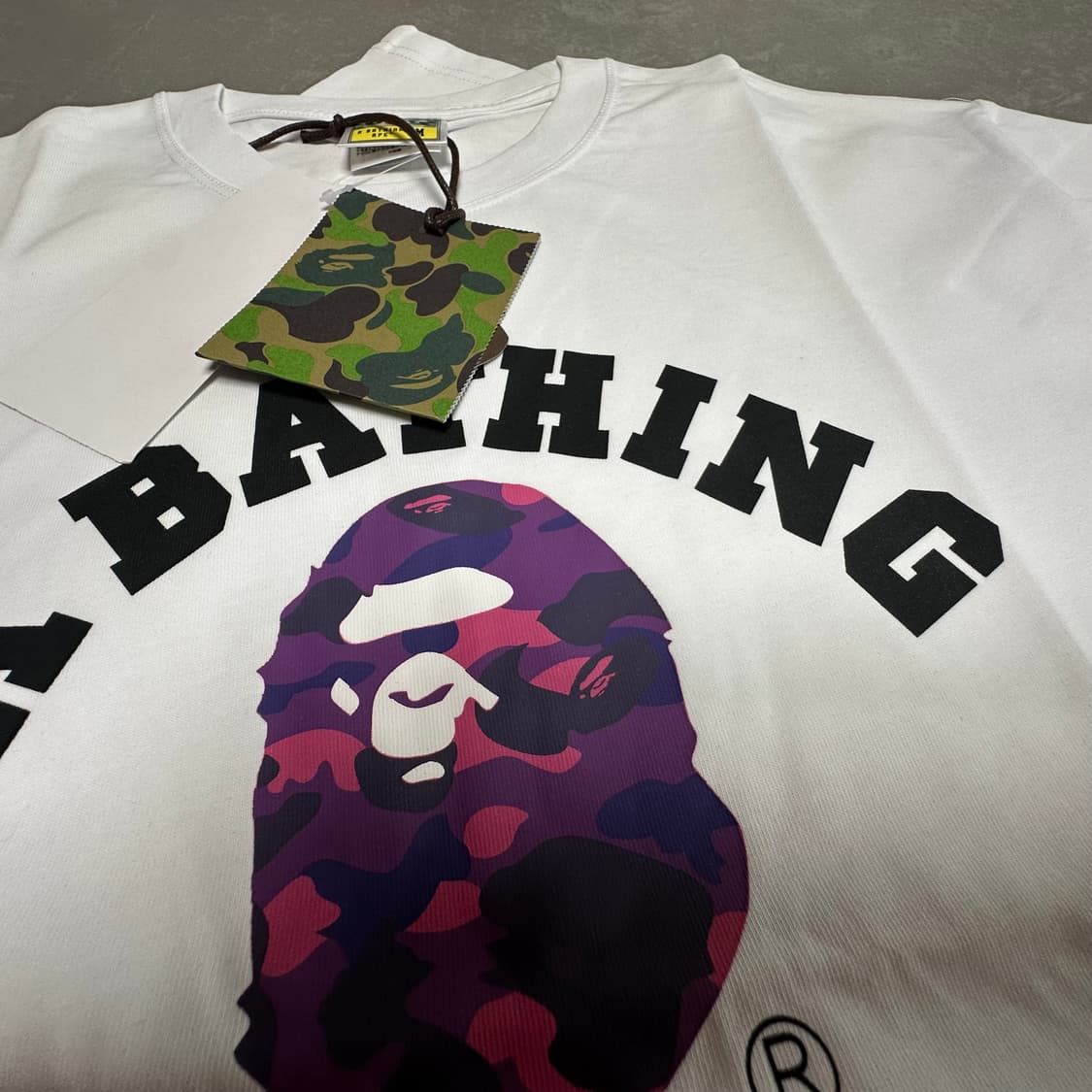 베이프 컬러 카모 컬리지 티셔츠 화이트 퍼플 상품이미지9