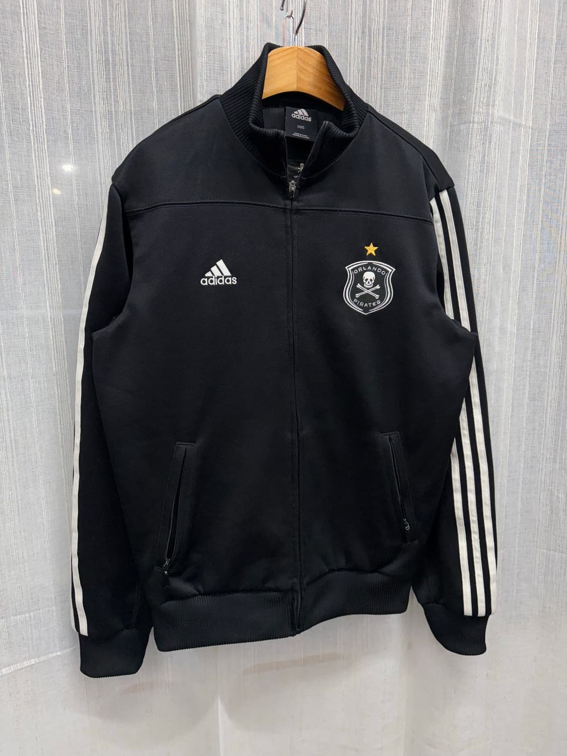 아디다스 올랜도 스컬 트랙탑 져지 상품이미지5