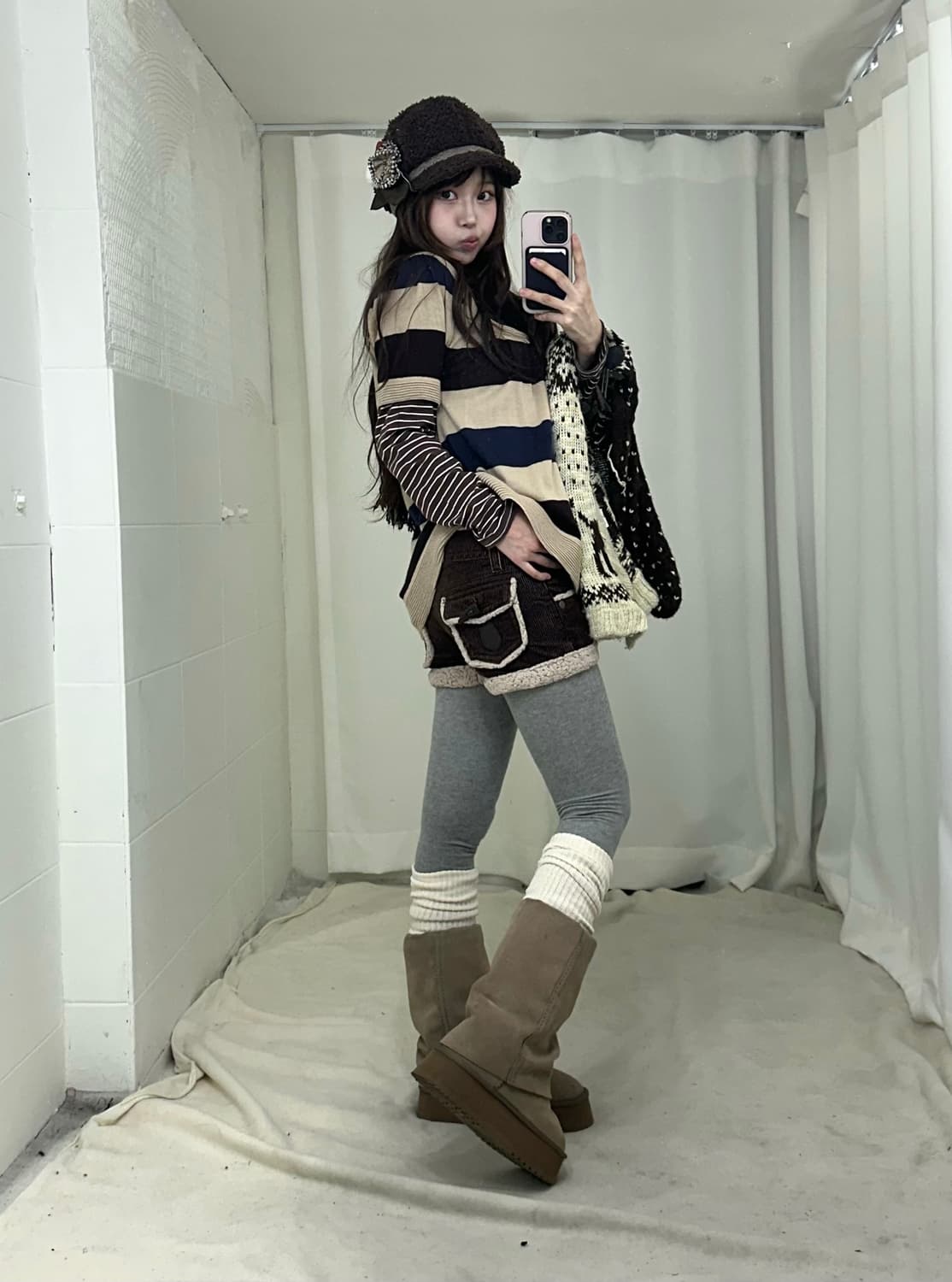 브라운 모카무스 노르딕 모리걸 뽀글이 반바지 코디세트 상품이미지4