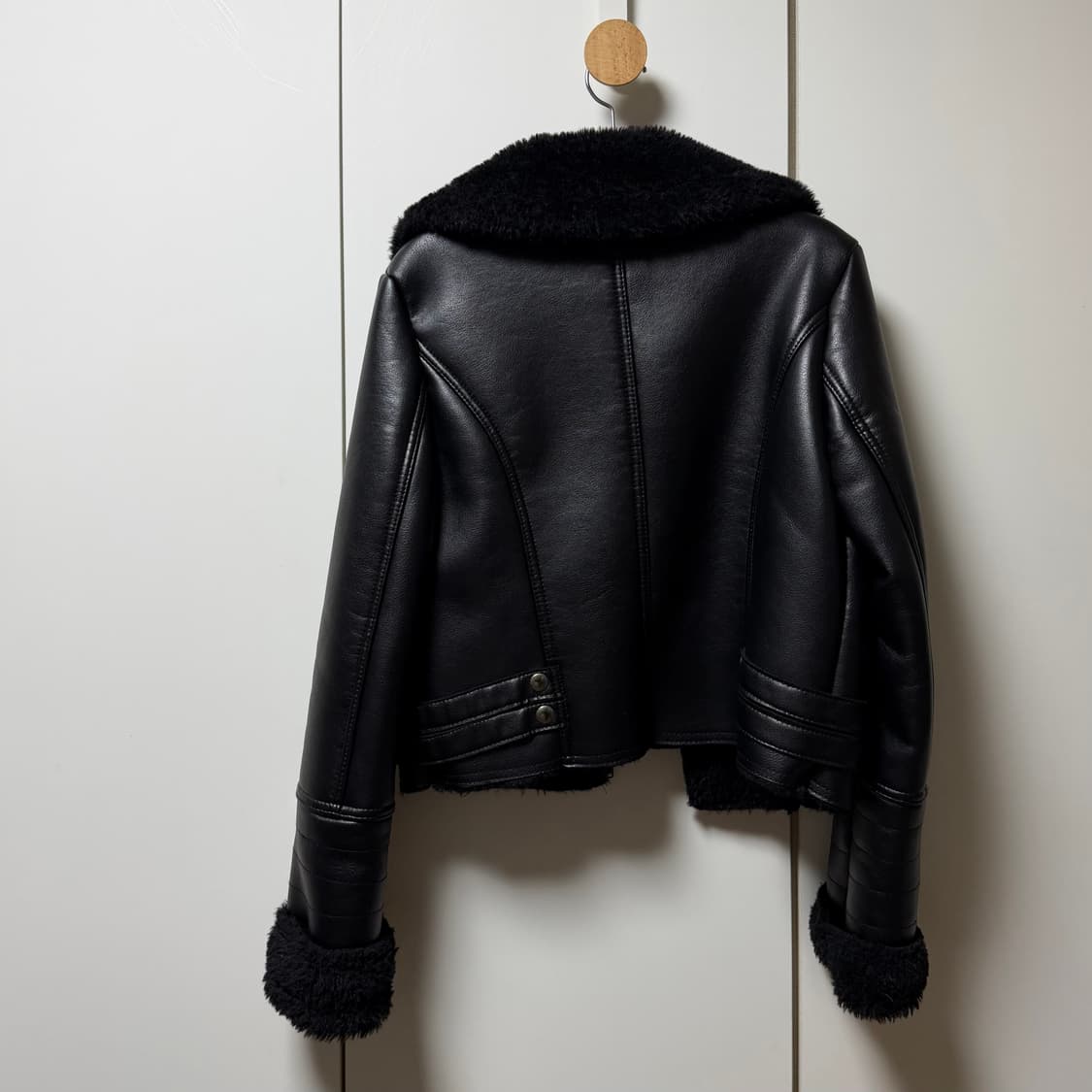 블랙 하이넥 퍼 카라 크롭 무스탕 자켓 상품이미지7