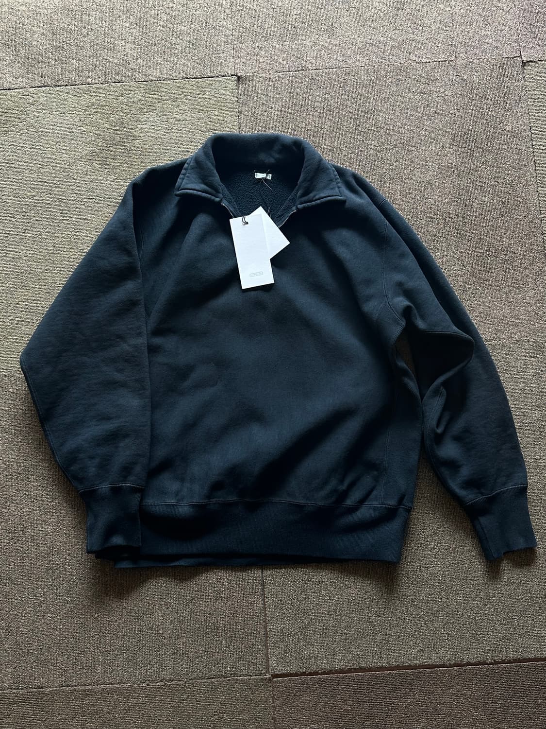 [3] 아프레쎄 24fw 빈티지 하프 집업 스웻 블랙 상품이미지3