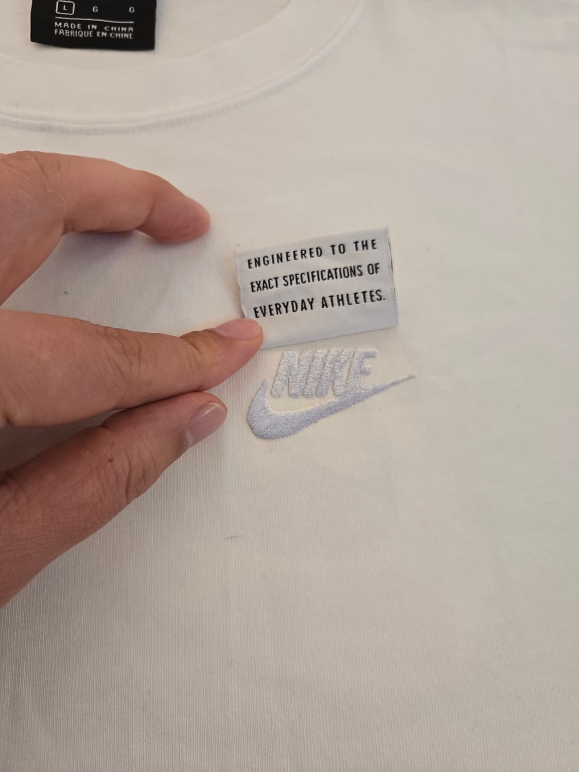 나이키 흰색 반팔 티셔츠 L (실수로 거꾸로 입어도 됨) 상품이미지5