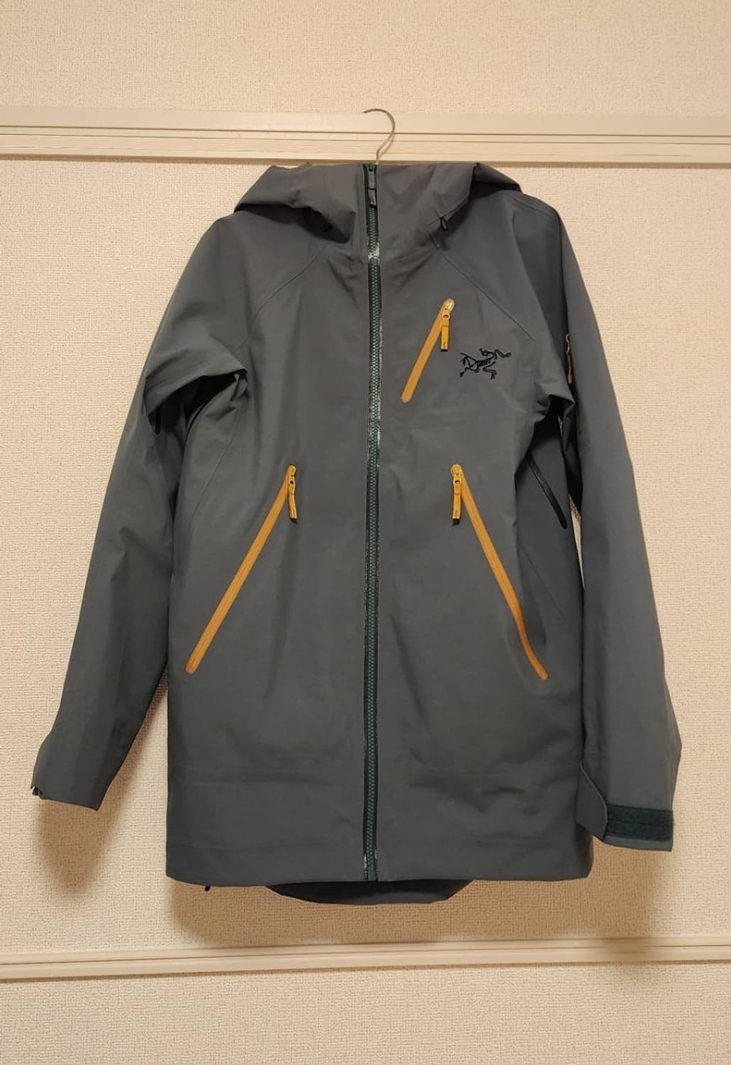 아크테릭스 고어텍스 자켓 ARC’TERYX Nita Shell Jacke 상품이미지2