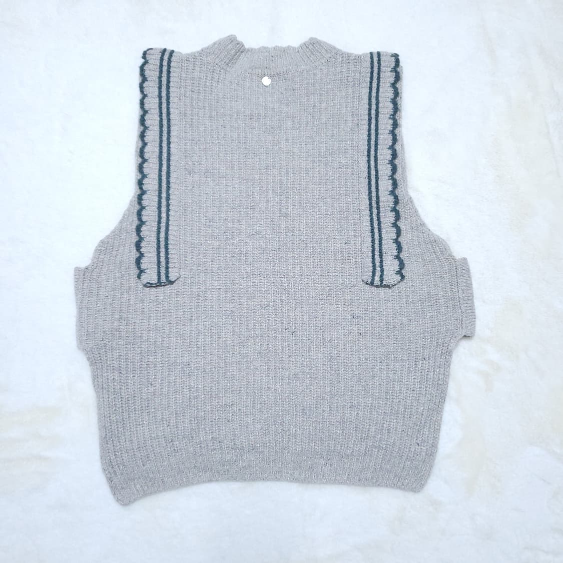 써스데이아일랜드 여성 니트조끼 M 0209 뽀샤샤 상품이미지2