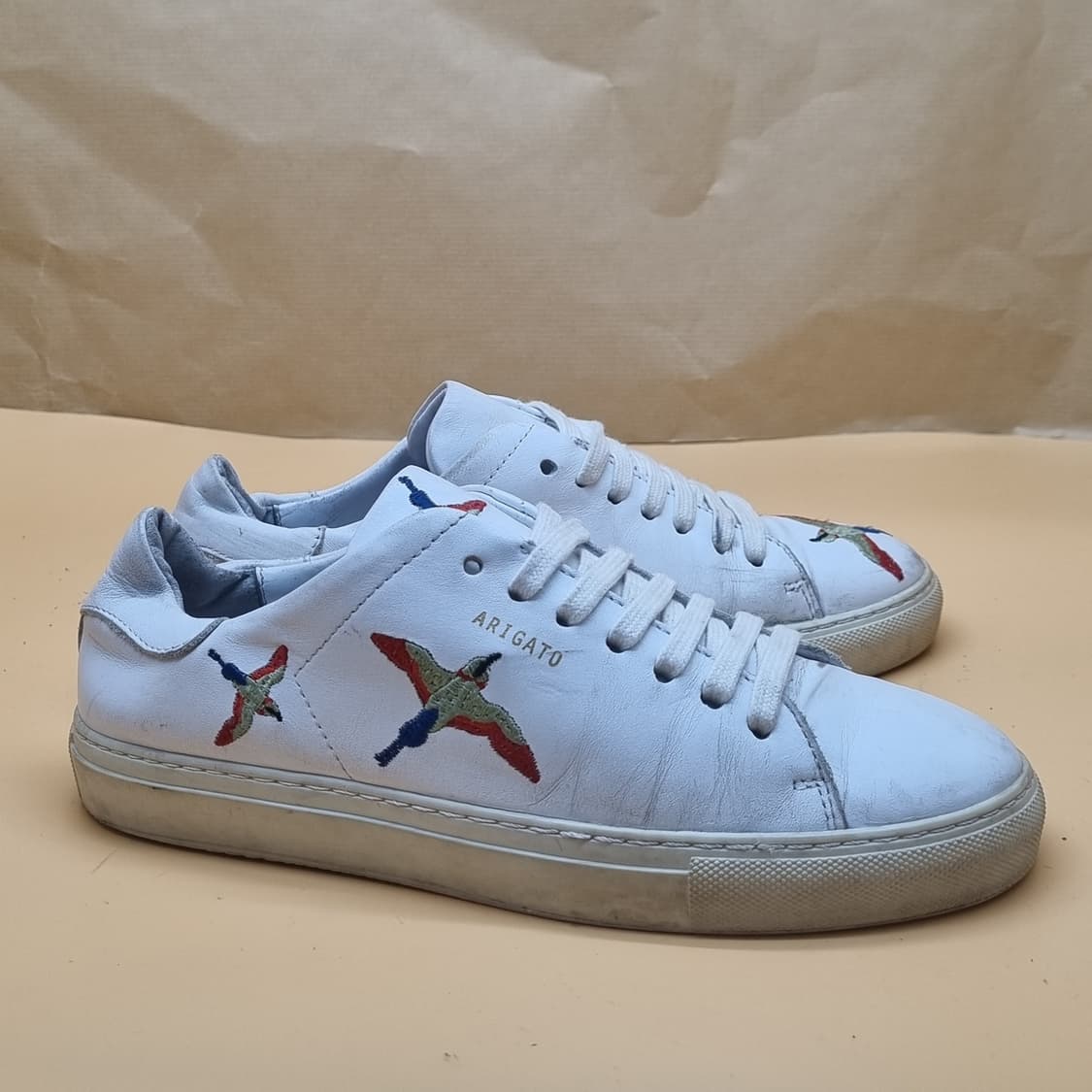 악셀아리가토 화이트 스니커즈7.5 245 상품이미지1