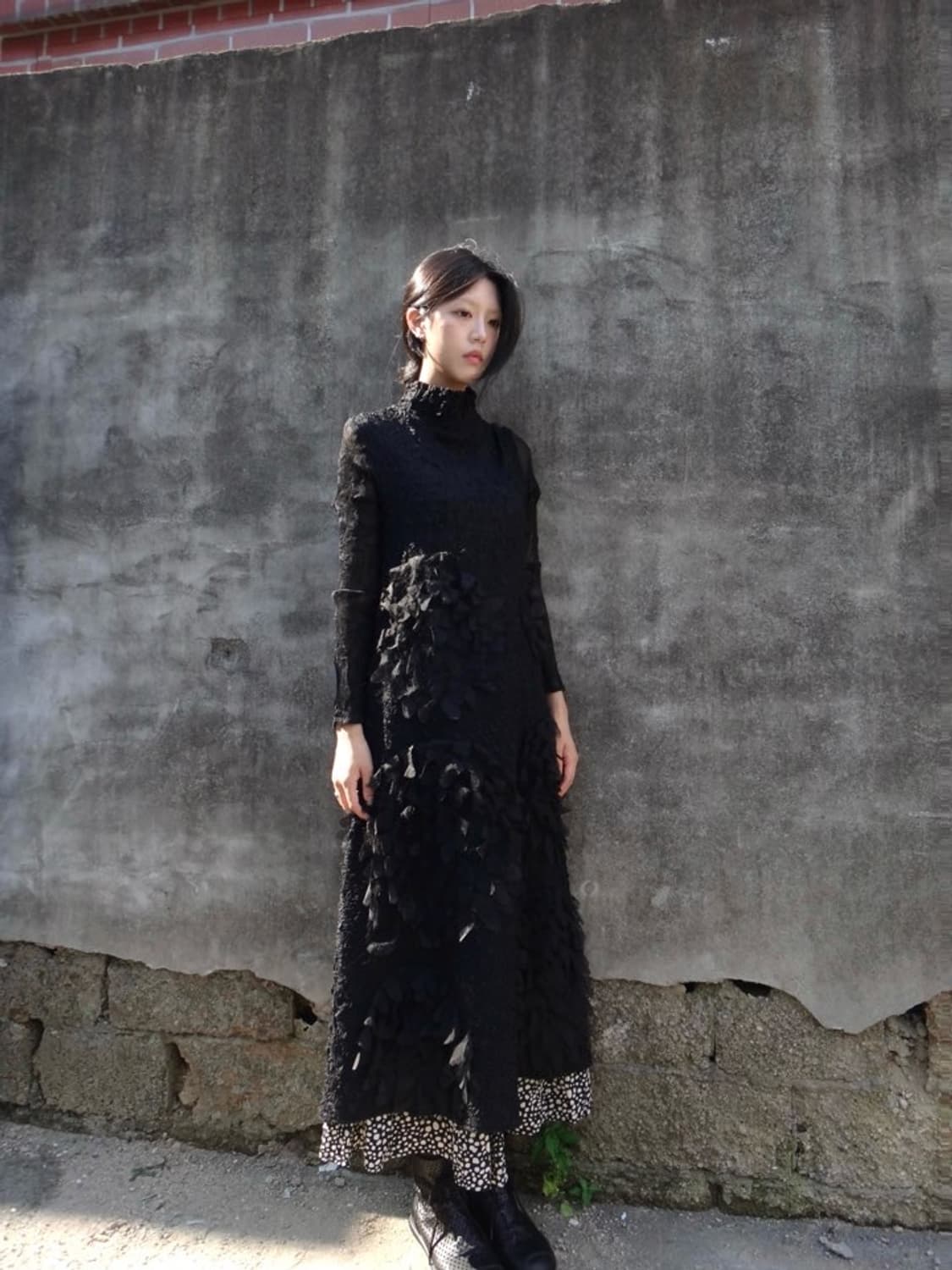Petal shadow texture ops / black 상품이미지1
