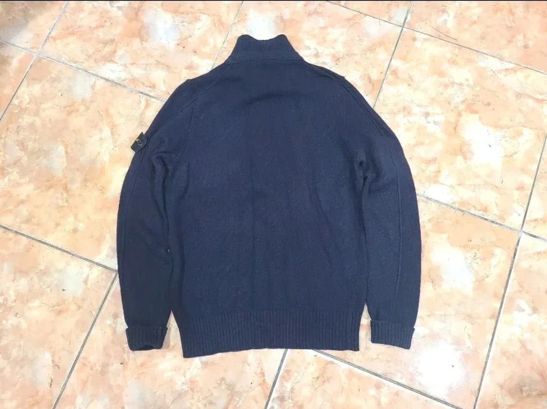 스톤아일랜드 14 F/W 집업 버튼 니트 스웨터(네이비) 상품이미지2