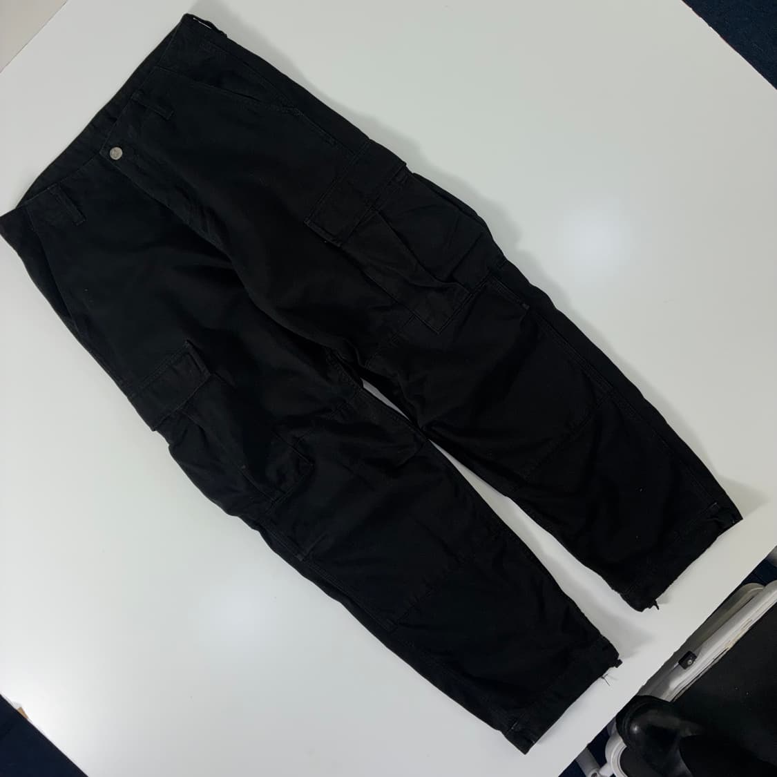 Carhartt  칼하트 WIP 레귤러 블랙 카고 팬츠  상품이미지3