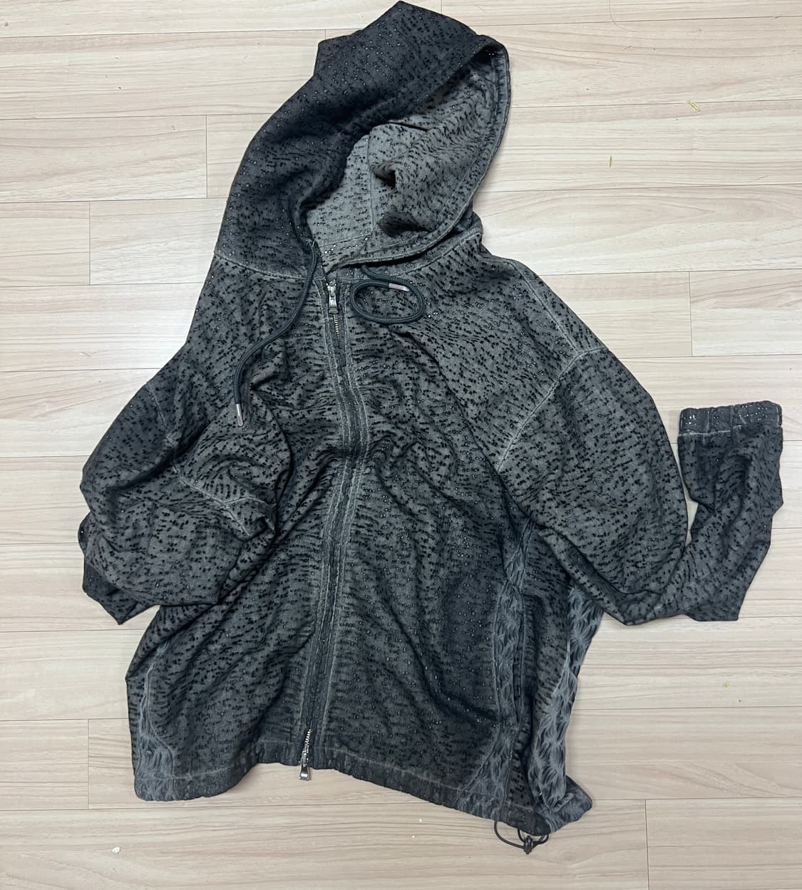 EP.7 01 HOODIE ZIP UP 상품이미지2