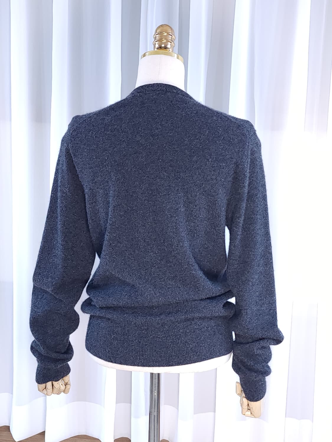 캐시미어100% 브이넥니트 상품이미지3