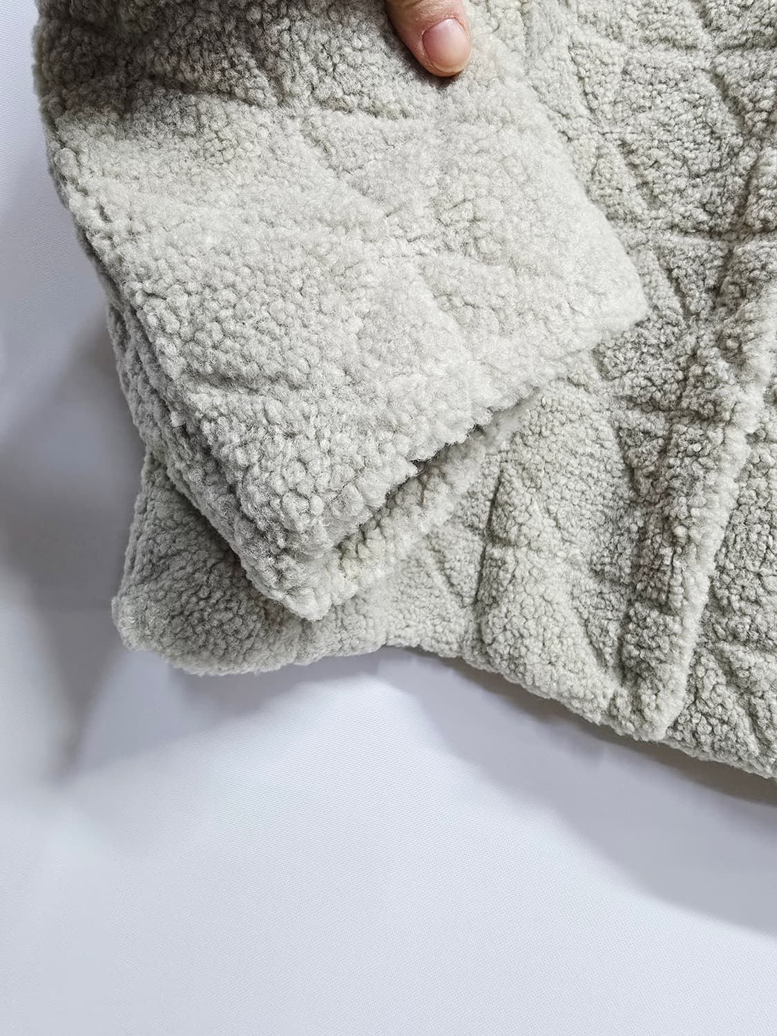 빈폴 패턴 부클 소재 쇼트 아우터 카키 퀼팅 플리스 자켓 상품이미지4