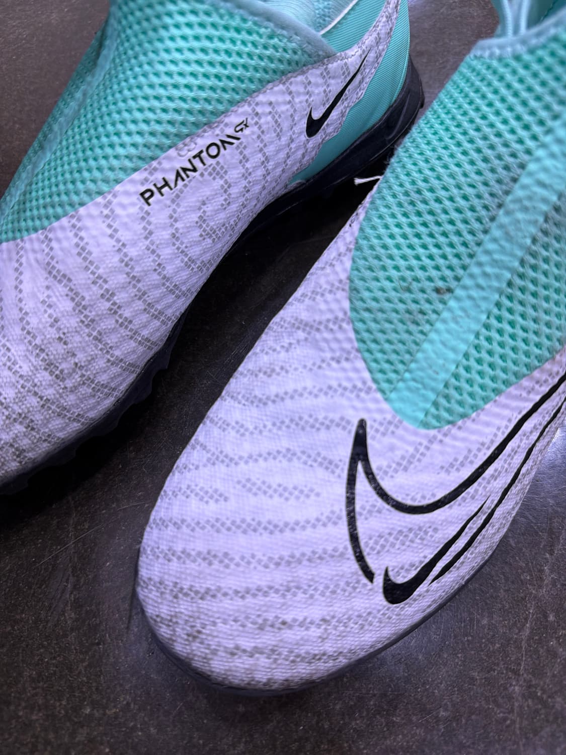 나이키 팬텀 GX 아카데미 DF TF 풋살화 250 상품이미지6