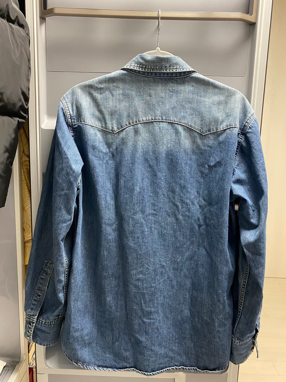 세비지 웨스턴 데님 셔츠 미드 블루  (L 사이즈) 상품이미지5